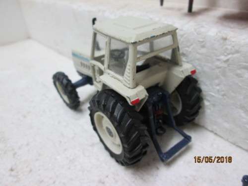 DIE CAST 1:43 SCALE YAXON LAMBORGHINI TRACTOR & FARM EQUIPMENT TRAILERS - LOT 994S