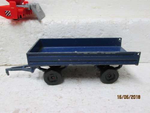 DIE CAST 1:43 SCALE YAXON LAMBORGHINI TRACTOR & FARM EQUIPMENT TRAILERS - LOT 994S