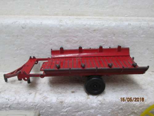 DIE CAST 1:43 SCALE YAXON LAMBORGHINI TRACTOR & FARM EQUIPMENT TRAILERS - LOT 994S