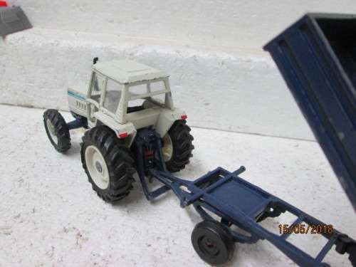 DIE CAST 1:43 SCALE YAXON LAMBORGHINI TRACTOR & FARM EQUIPMENT TRAILERS - LOT 994S