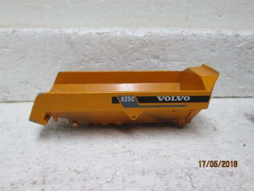 DIE CAST 1:50 SCALE MOTORART : VOLVO A25C ARTICULATED DUMP TRUCK - LOT 48T