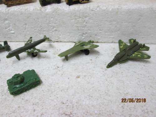 DIE CAST : MILITARY MICRO MACHINES x17 - LOT 54T