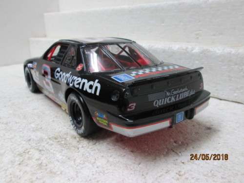 DIE CAST 1:18 SCALE : ERTL CHEV LUMINA NASCAR (Reduced to clear) - LOT 70T