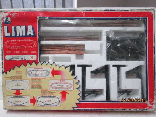 HO SCALE LIMA : CATENARY SET No 4 (BOXED) - LOT 179T