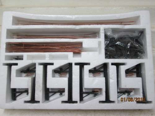 HO SCALE LIMA : CATENARY SET No 4 (BOXED) - LOT 179T