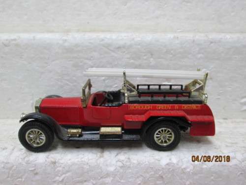 DIE CAST MODELS OF YESTERYEAR : Y-6/7 ROLLS ROYCE FIRE TRUCK - LOT 241T