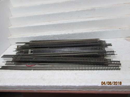 HO/OO SCALE FLEXITRACK OFF-CUTS x52 - LOT 260T