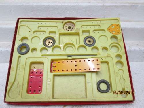 x3 VINTAGE MECCANO SETS  - LOT 285T