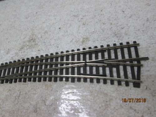HO/OO SCALE : PECO CURVED RIGHT HAND POINT (BOXED) - LOT 585T