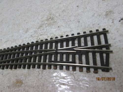 HO/OO SCALE : PECO CURVED RIGHT HAND POINT (BOXED) - LOT 586T