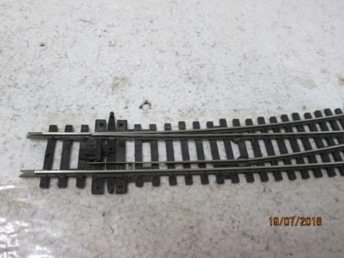 HO/OO SCALE : PECO CURVED LEFT HAND POINT (BOXED) - LOT 587T