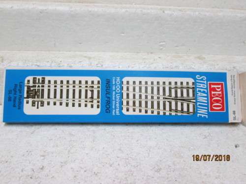 HO/OO SCALE : PECO LARGE RIGHT HAND POINT (BOXED) - LOT 592T