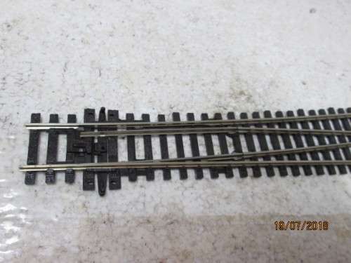 HO/OO SCALE : PECO LARGE RADIUS LEFT HAND POINT (BOXED) - LOT 594T