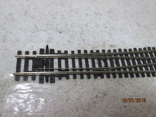 HO/OO SCALE : PECO LARGE RADIUS LEFT HAND POINT (BOXED) - LOT 595T