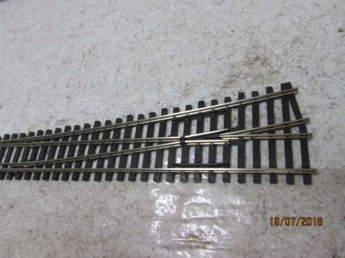 HO/OO SCALE : PECO LARGE RADIUS LEFT HAND POINT (BOXED) - LOT 595T