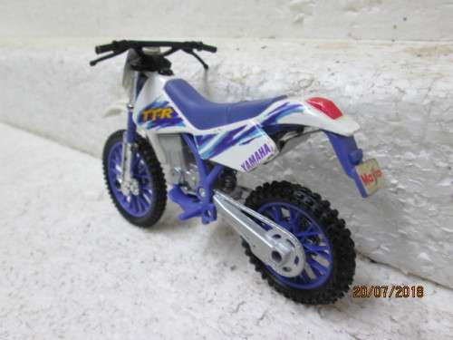 1:18 SCALE MAISTO : YAMAHA TT-R MOTORBIKE - LOT 640T