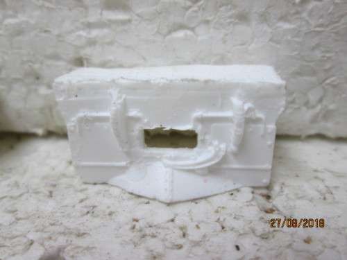 HO SCALE LIMA SAR DIESEL LOCOMOTIVE CLASS 34 REPLACEMENT COW CATCHER ENDS (SET OF 2) - LOT 378z