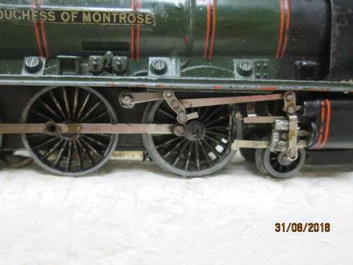 OO SCALE  : HORNBY DUBLO 4-6-2 STEAM LOCOMOTIVE  (DUCHESS OF MONTROSE) - LOT 53U