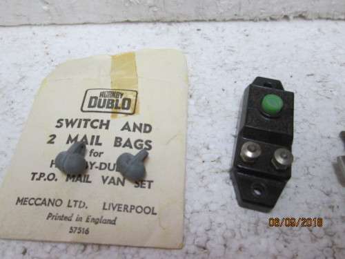 OO SCALE : HORNBY DUBLO TPO MAIL VAN SET "ROYAL MAIL" (BOXED) - LOT 107U
