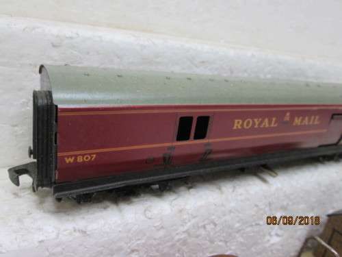 OO SCALE : HORNBY DUBLO TPO MAIL VAN SET "ROYAL MAIL" - LOT 108U