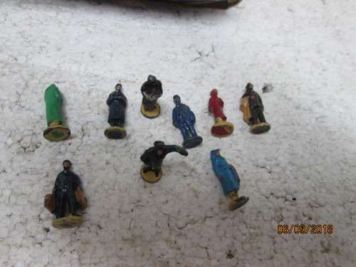 OO SCALE : HORNBY DUBLO x9 WHITE METAL FIGURINES (BOXED) - LOT 127U