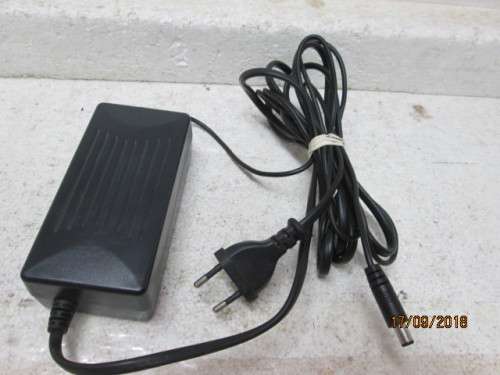 HO/OO SCALE : HORNBY TRANSFORMER - LOT 183U