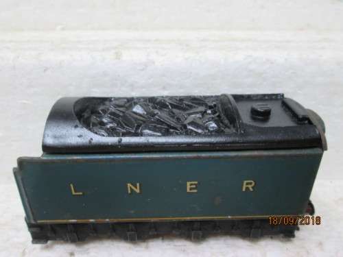 OO SCALE : HORNBY DUBLO 4-AXLE TENDER BIN LOAD (COAL/WATER FILLER) - LOT 200U
