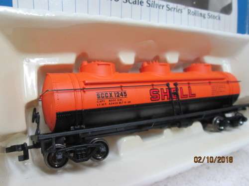 HO SCALE : BACHMANN SILVER SERIES SHELL TANKER (BOXED) - LOT 223U