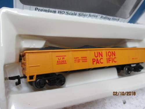 HO SCALE : BACHMANN SILVER SERIES UNION PACIFIC CONDOLA (BOXED) - LOT 230U