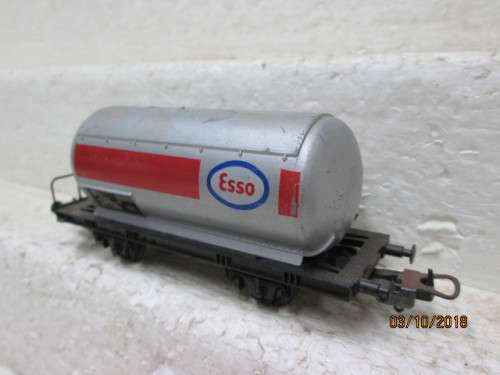 HO SCALE : LIMA SHORT TANKER (ESSO) - LOT 283U