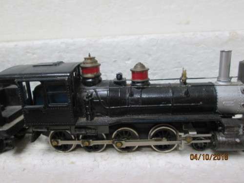 HO SCALE : MANTUA 4-8-0 STEAM LOCOMOTIVE - LOT 374U