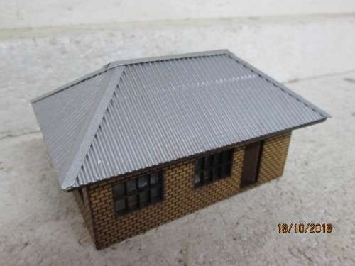 HO SCALE : SAR BUILDING / HOUSE - LOT 493U