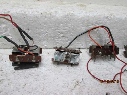 HO SCALE: PECO POINT MOTORS x5 - LOT 508U