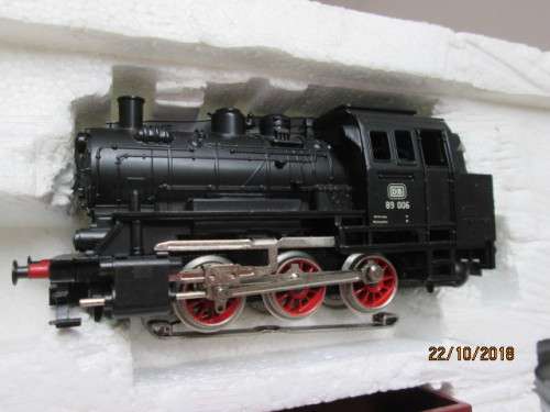 HO SCALE : MARKLIN GOODS TRAIN SET - LOT 563U