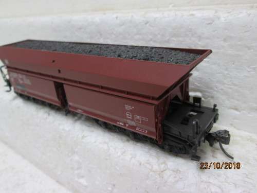HO SCALE : ROCO 6-AXLE DB OPEN HOPPER (BOXED) - LOT 647U