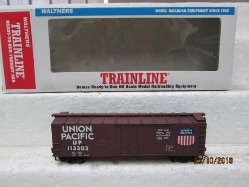 HO SCALE : WALTHERS 40' BOX CAR (UNION PACIFIC) BOXED - LOT 655U