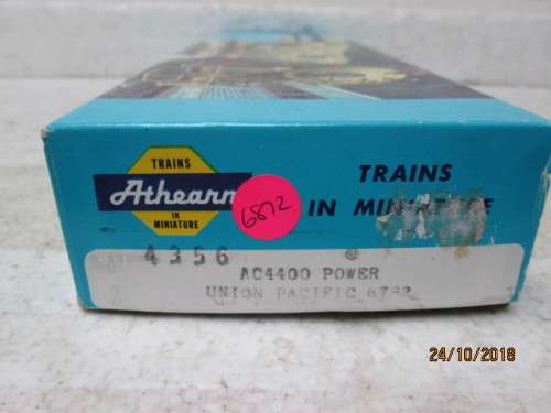 HO SCALE : ATHEARN AC4400 DIESEL LOCOMOTIVE (UNION PACIFIC) BOXED - LOT 725U