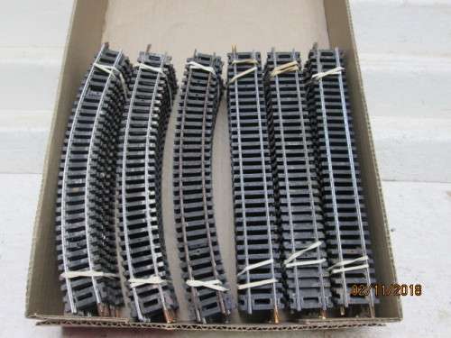 HO/OO SCALE : LIMA TRACK (60 PIECES) - LOT 813U