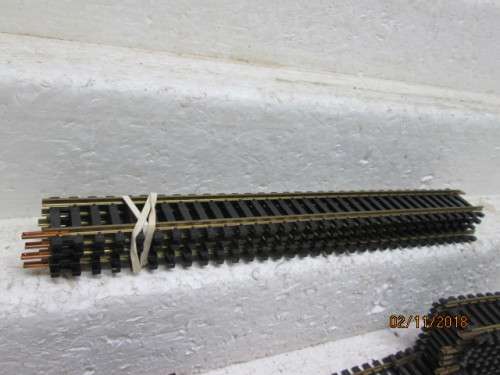 HO/OO SCALE : BRASS TRACK (x22 PIECES) - LOT 825U