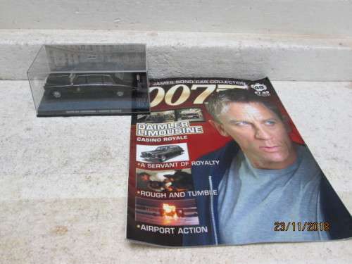 THE JAMES BOND COLLECTION : No 49 DAIMLER LIMOUSINE (CASINO ROYALE) - LOT 39V