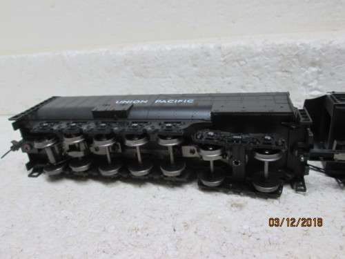 HO SCALE : RIVAROSSI FEF 4-8-4 UNION PACIFIC STEAM LOCOMOTIVE (BOXED) - LOT 169V
