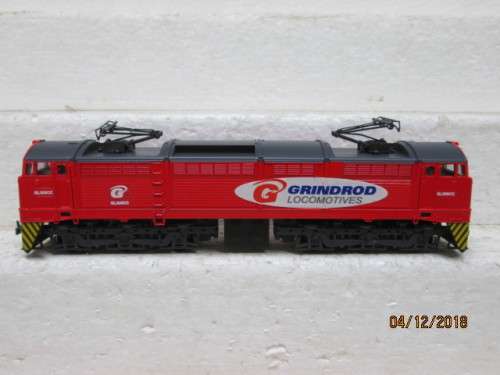 REDUCED TO CLEAR : HO SCALE : FRATESCHI SAR (GRINDROD) CLASS GL30SCC ELECTRIC LOCO (BOXED)