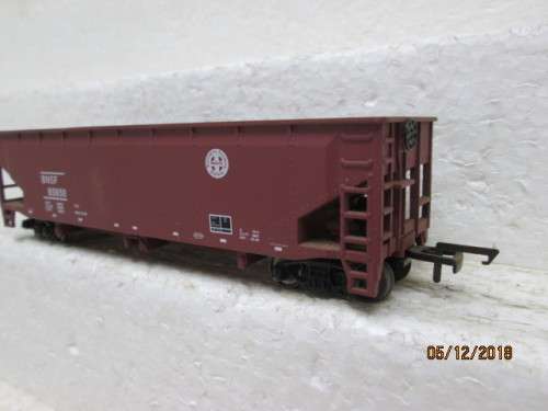 HO SCALE : MODEL POWER BNSF OPEN HOPPER (METALTRAIN) - LOT 254V