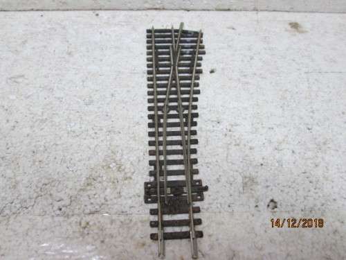 HO/OO SCALE : PECO SMALL RADIUS RIGHT HAND POINT INSULFROG SL-91 - LOT 371V