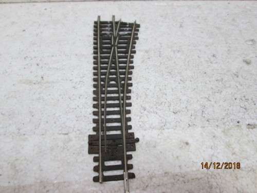 HO/OO SCALE : PECO SMALL RADIUS RIGHT HAND POINT INSULFROG SL-91 - LOT 373V