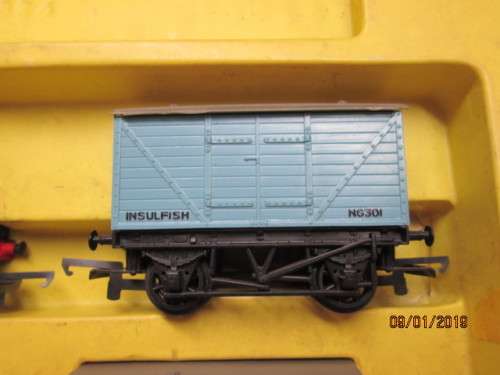 OO SCALE : TRI-ANG STEAM TRAIN SET (BOXED) - LOT 465V