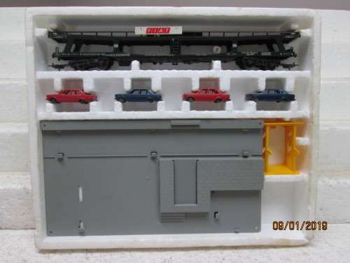 HO SCALE : LIMA AUTOMATIC CAR UNLOADER (BOXED) - LOT 500V
