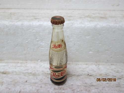 MINITURE PEPSI COLA BOTTLES - LOT 712V