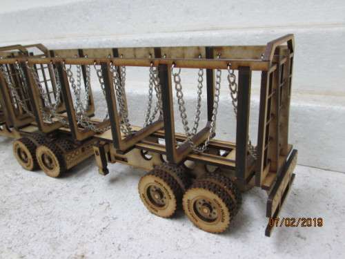 1:32 SCALE MERCEDES ACTROS HORSE WITH SUPERLINK CANE TRAILOR - LOT 724V