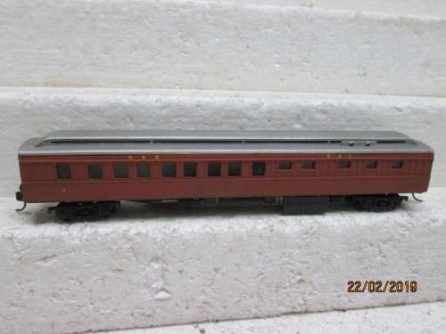 HO SCALE : SAR A18 DINING CAR COACH - LOT 867V